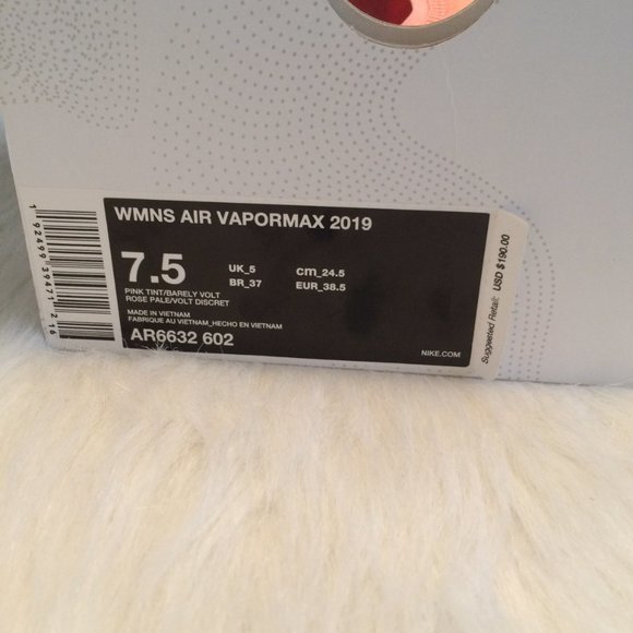 Nike Air Vapormax 2019 Pink Sneakers 7.5 with Box Used Once Pink Tint - Picture 8 of 11